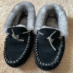 L.L. Bean women’s wicked good moccasins, size 7